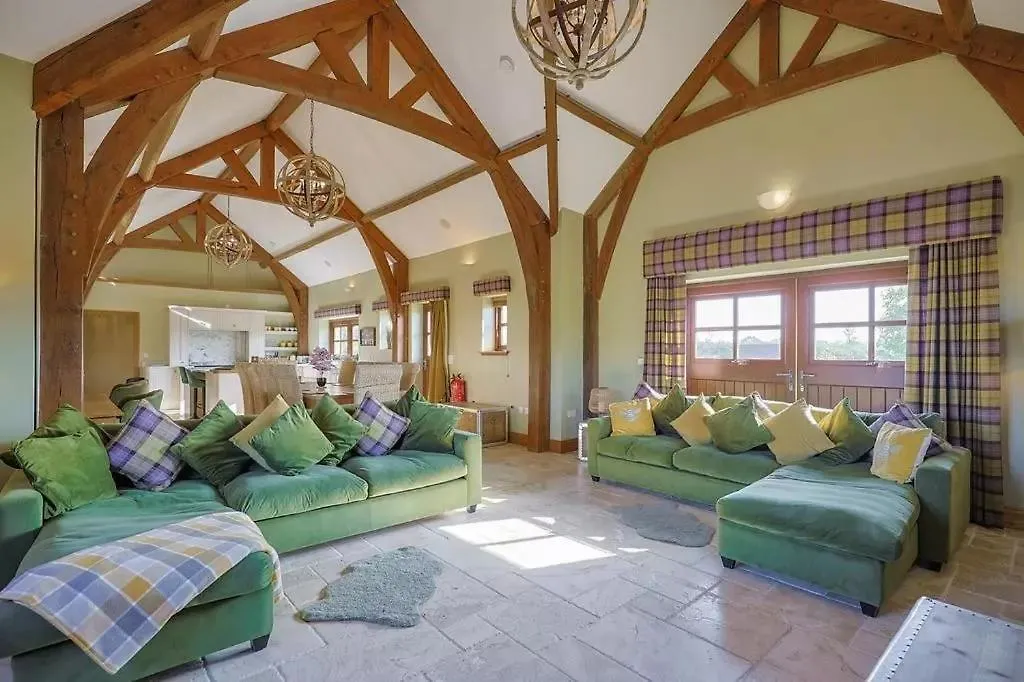 Holiday home Mulberry House Villa Swansea