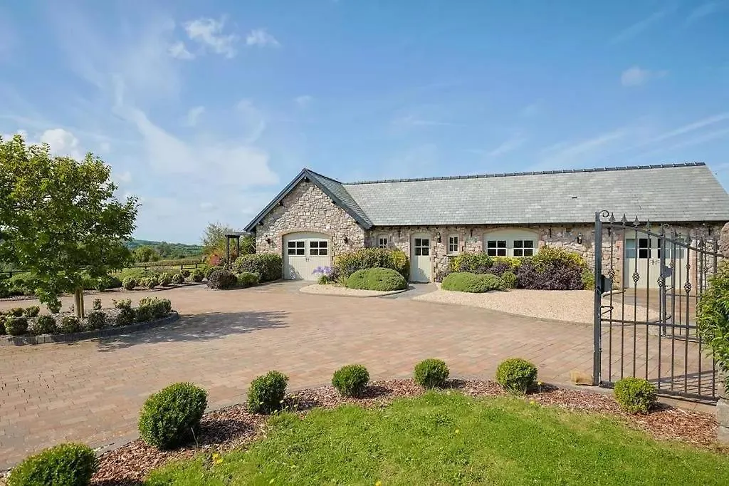 Mulberry House Villa Swansea Holiday home